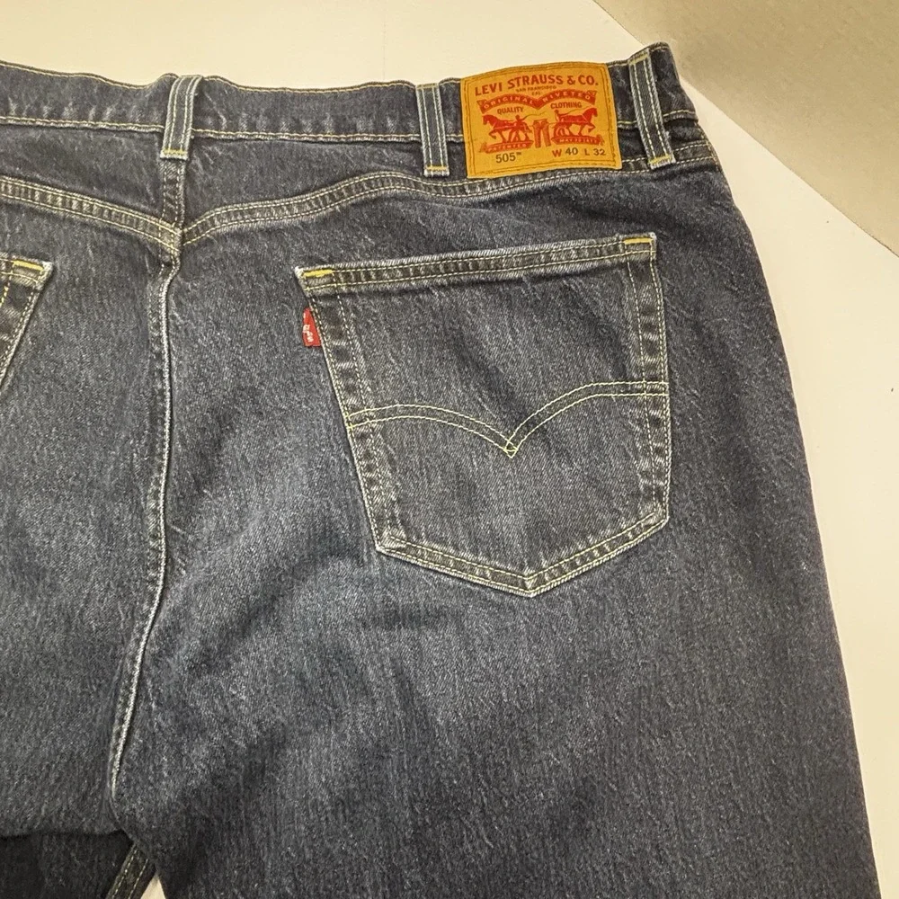 Levi's 505 Regular Fit Jeans 40x32‎ Straight Leg Zip Fly Classic Denim Dark Blue